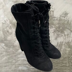 Carlos Santana Black Faux Suede Lace Up Chunky Heel Ankle Boots Size 10